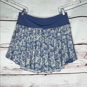 Offline by Aerie XL Blue - Floral Real Me Pleated Tennis Skort - Skirt w/ Shorts